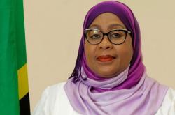 布隆迪大学主办东非高校学术论坛 多校共探农业可持续发展